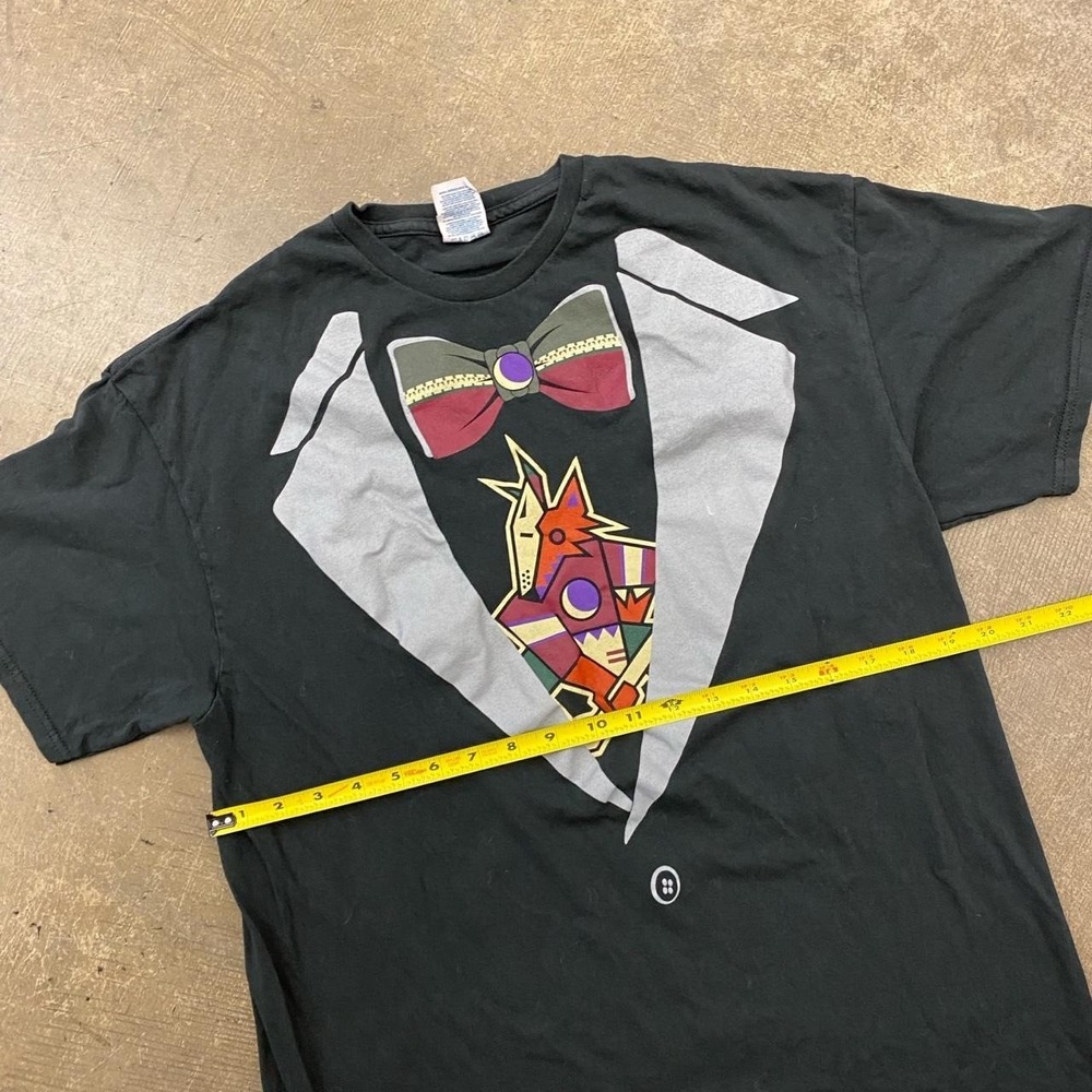 Vintage Arizona Coyotes NHL Suit And Tie T-Shirt Phoenix Hockey Large - Picture 4 of 5